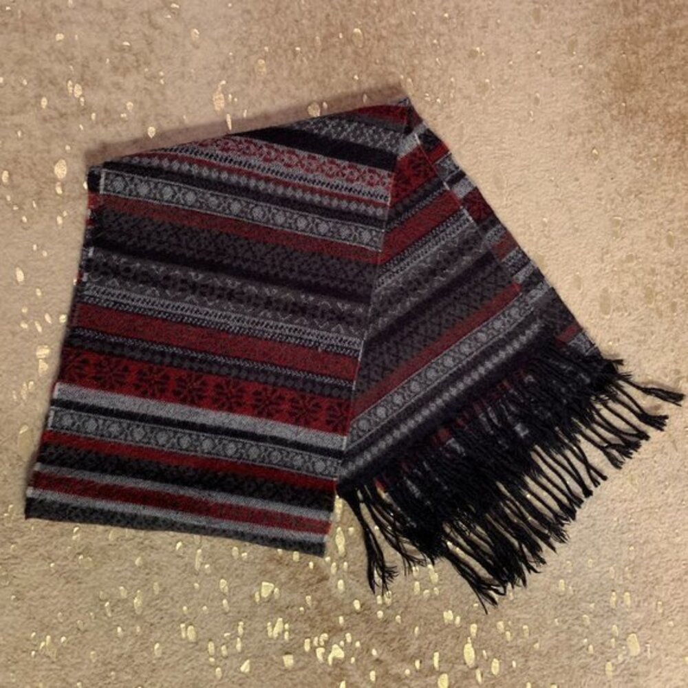 Patterned Winter Scarf